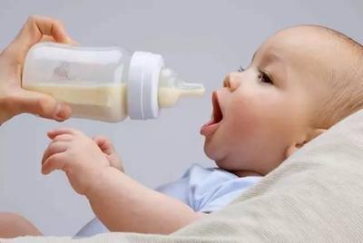 产后八天奶多少正常吗