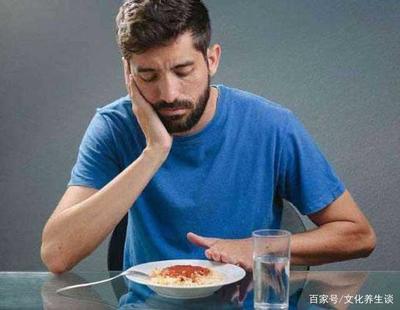 每天都反胃想吐是怎么回事