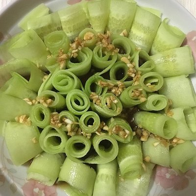凉拌黄瓜卷做法大全家常