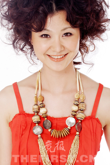 吴瑕广东卫视女主持人