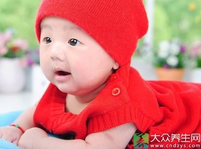 两个月的婴儿拉绿屎是怎么回事