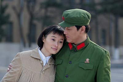 电视剧《大院子女》剧照印小天,吴越再刮军旅.