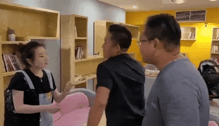 女儿出国留学妈妈被人欺负