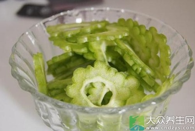 苦瓜痘痘的方法