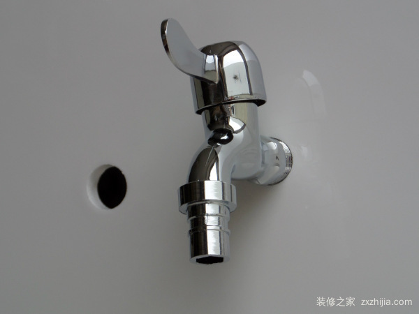 厨房用混水龙头漏水
