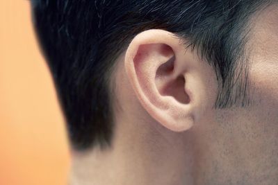 耳朵小痘痘是什么原因分析