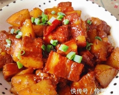 红焖肉炖土豆制作方法