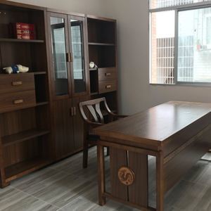 卧室电脑桌衣柜新中式