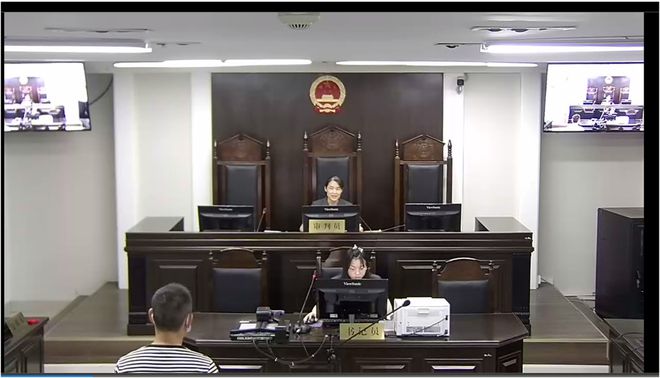 法官被判刑