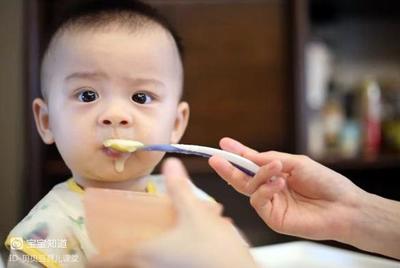 8个月孩子一顿吃多少