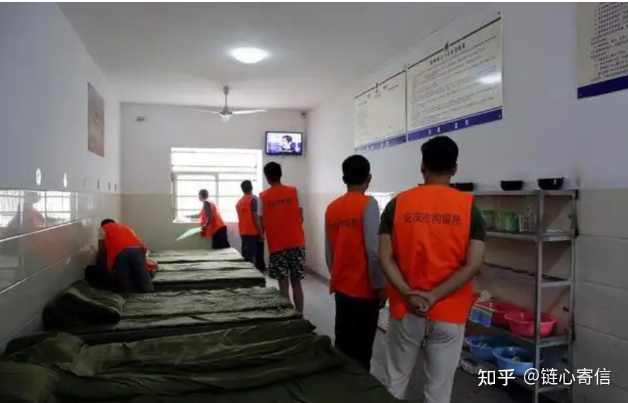 看守所晚上睡觉图片