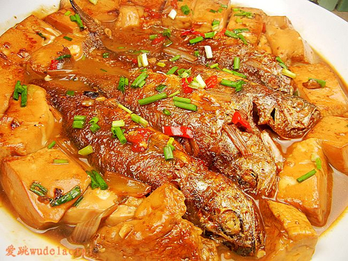 小黄鱼炖豆腐