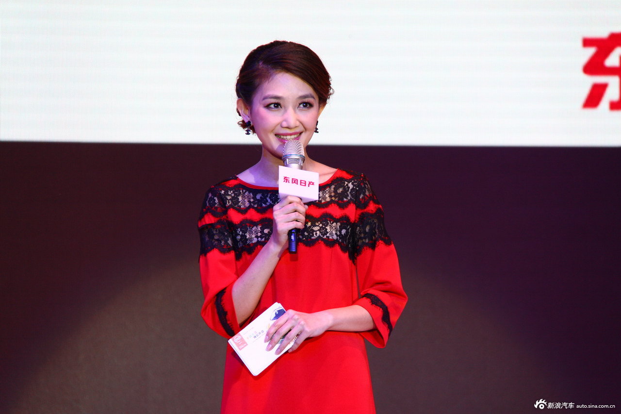 图为:主持人刘婧