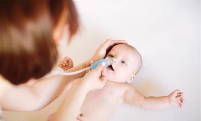 宝宝躺下就鼻塞