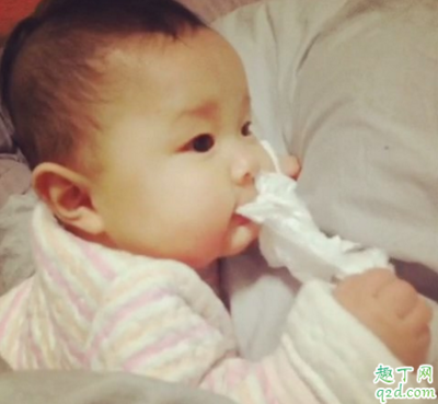 宝宝吃纸了怎么办