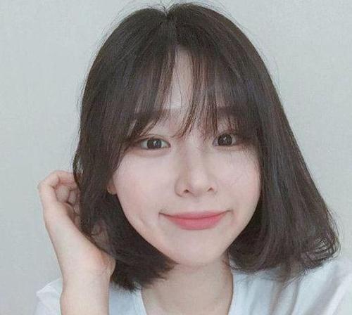 脸长剪什么发型好看女