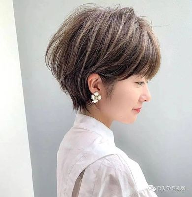 露耳短发发型女2018