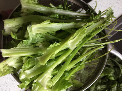 莴笋叶香肠的做法大全家常