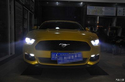 福特野马前灯配色效果图