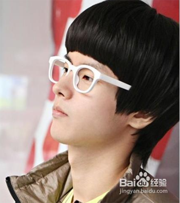 长脸适合的发型男