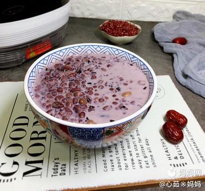 红豆花生复合奶的制作方法