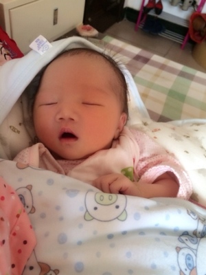 40天的宝宝肚子胀气怎么办