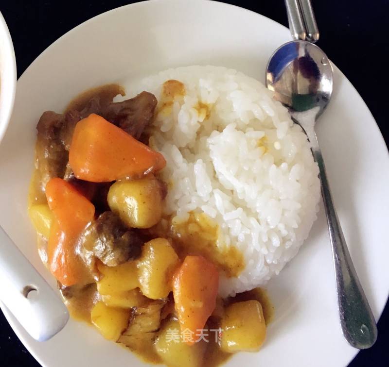 咖喱土豆炖牛肉