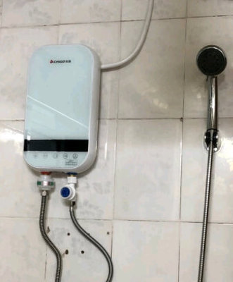 家用电热水器多少瓦