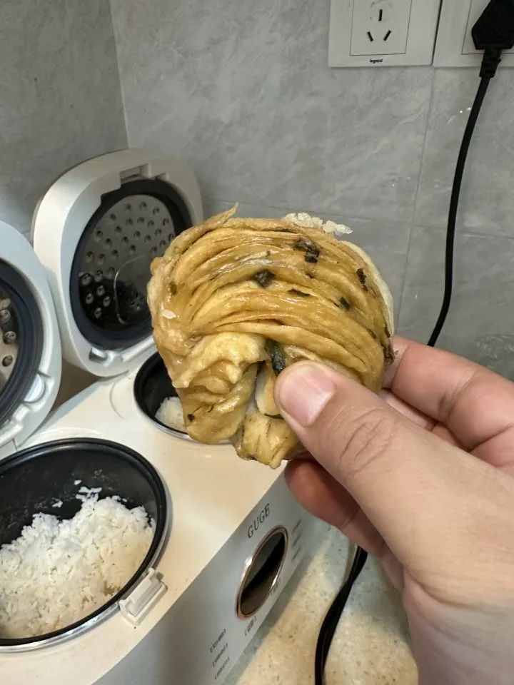 热水器旁边漏水怎么办