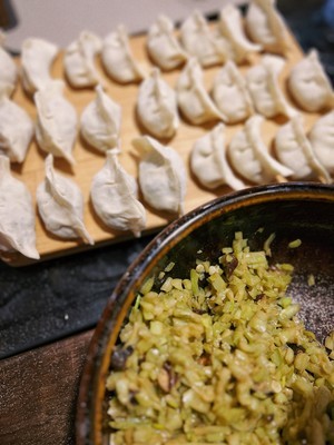 胡萝卜豆角香菇馅饺子