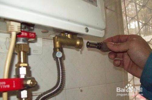 燃气热水器怎么接
