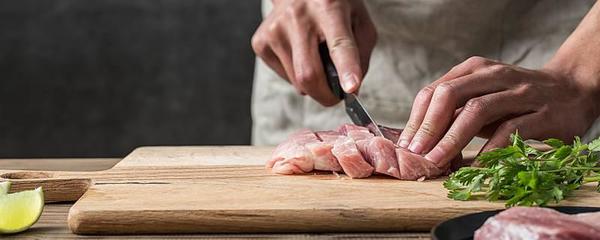 梦见自己切肉
