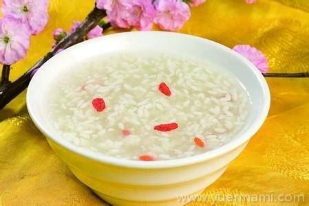 月子喝米酒