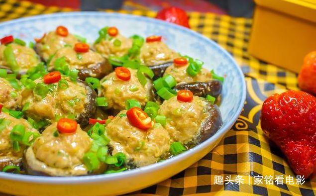 香菇烧肉有点酸能不能吃