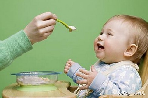 婴儿六个月可以吃什么辅食