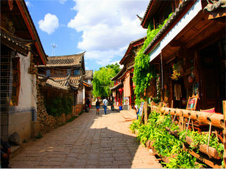 到丽江旅游多少费用