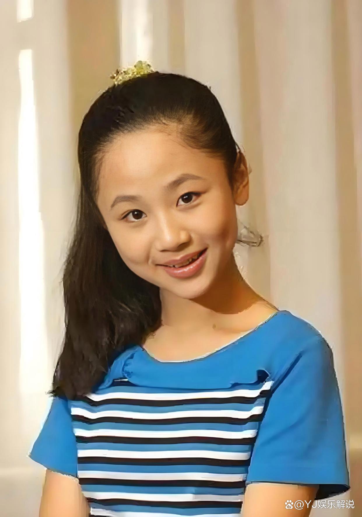 杨紫家狗子piupiu穿羽绒服出街？人不如狗系列实锤了！