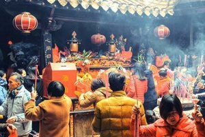 孕妇梦见拜神