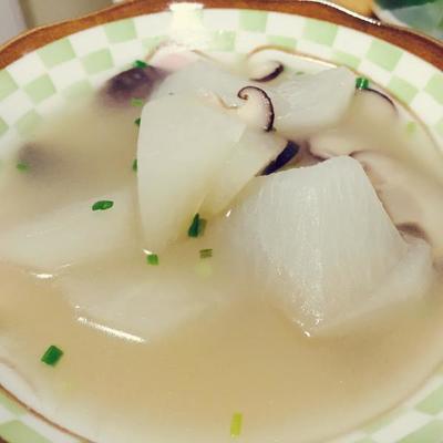 香菇萝卜汤能和葱