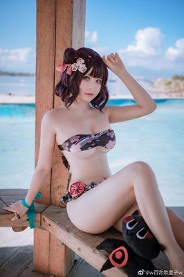 小鹿鹿北斋泳装