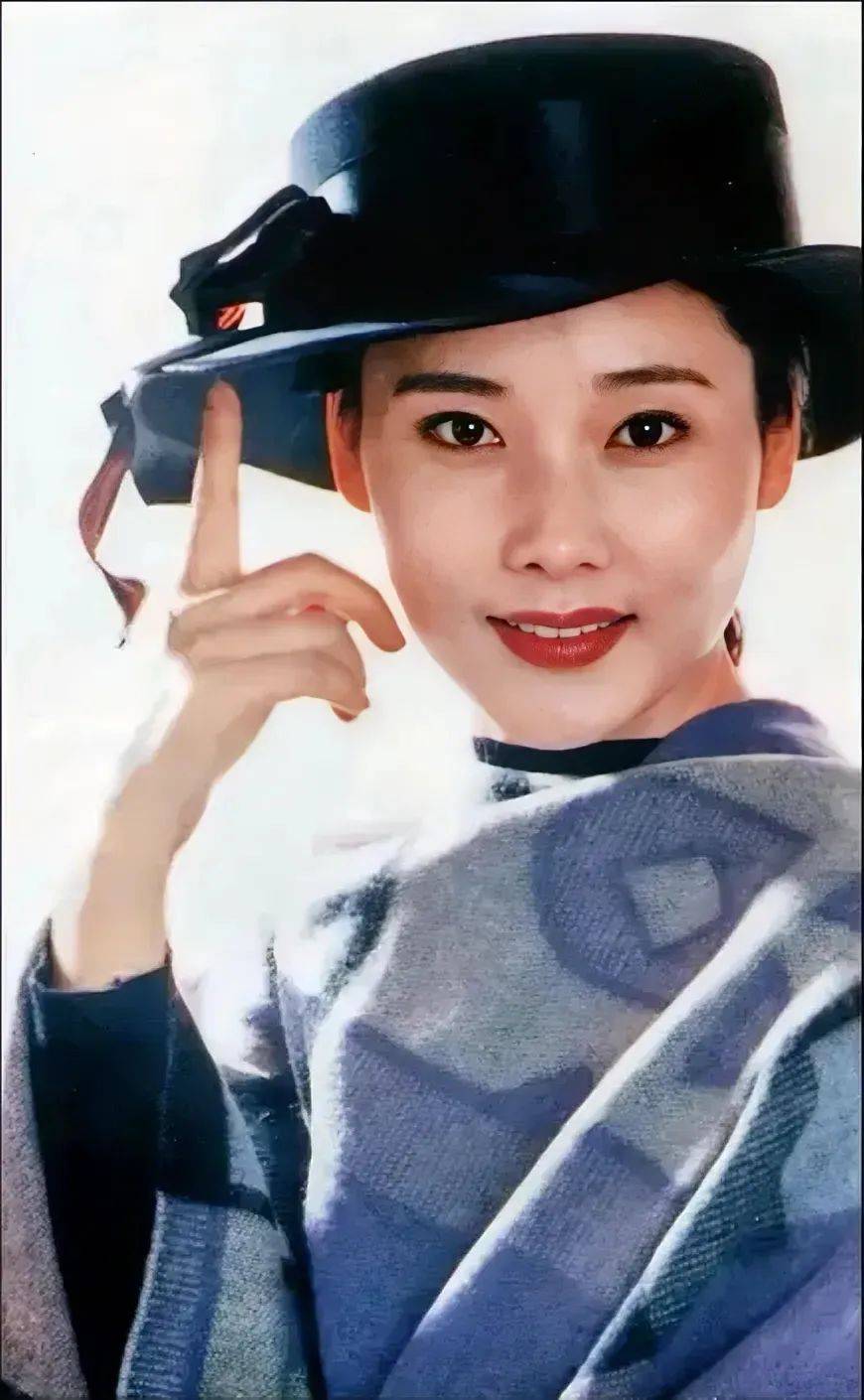 何赛飞怒怼李成儒 观众凭什么还那么宠她